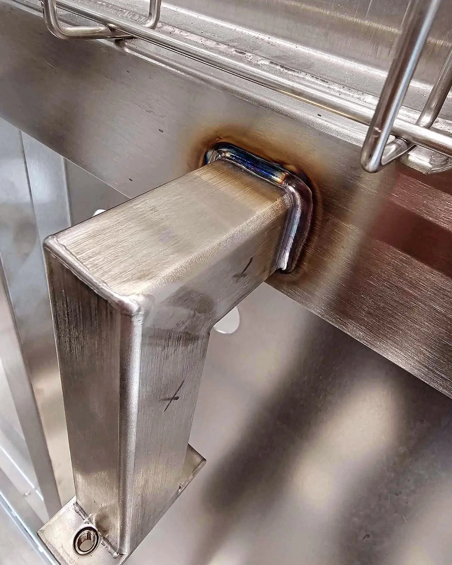 Industrial steel structure assembly